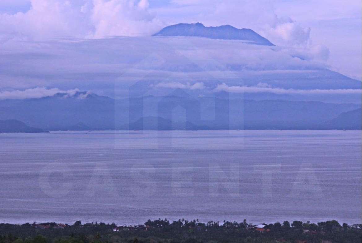 Ocean view freehold land for sale on Nusa Penida with jungle and mountain view of Bali