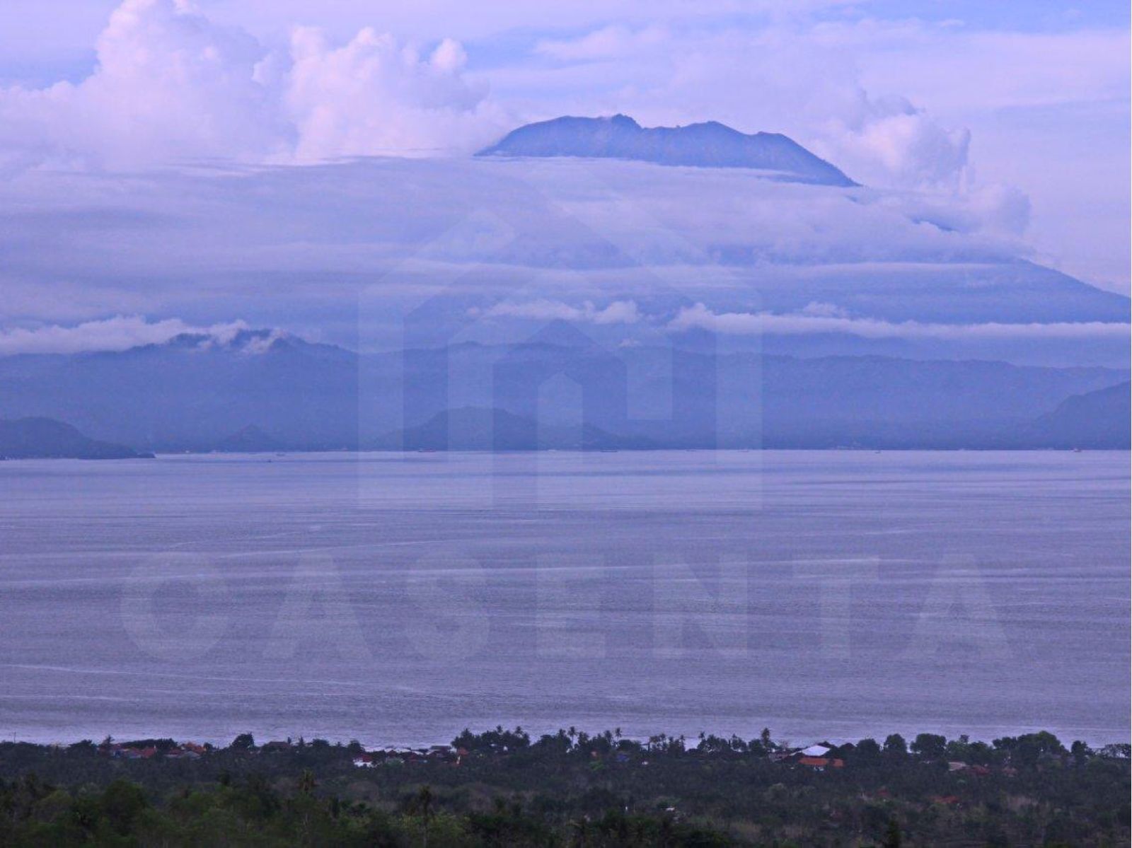 Ocean view freehold land for sale on Nusa Penida with jungle and mountain view of Bali