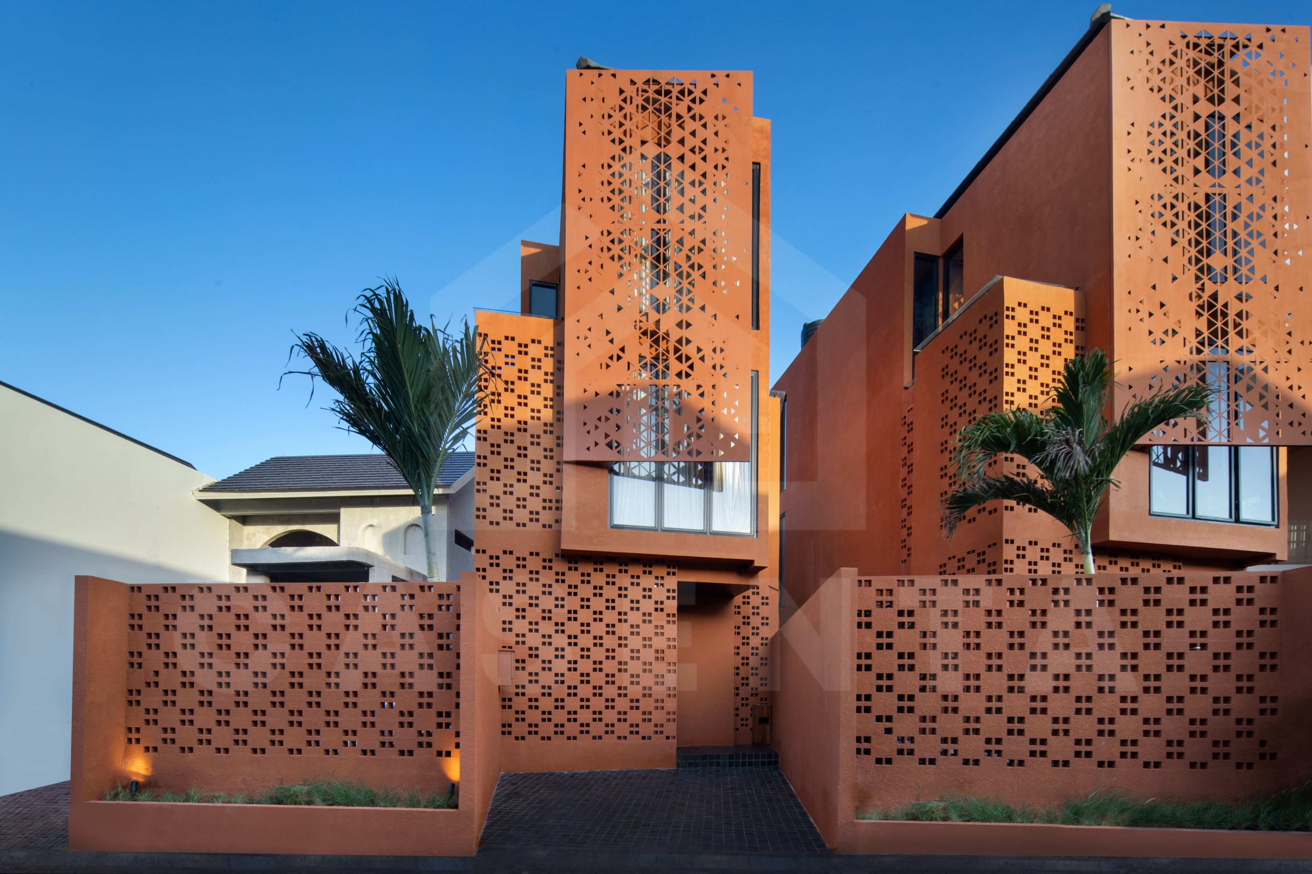 Charming facade of 2 bedroom villa close to prime location in canggu