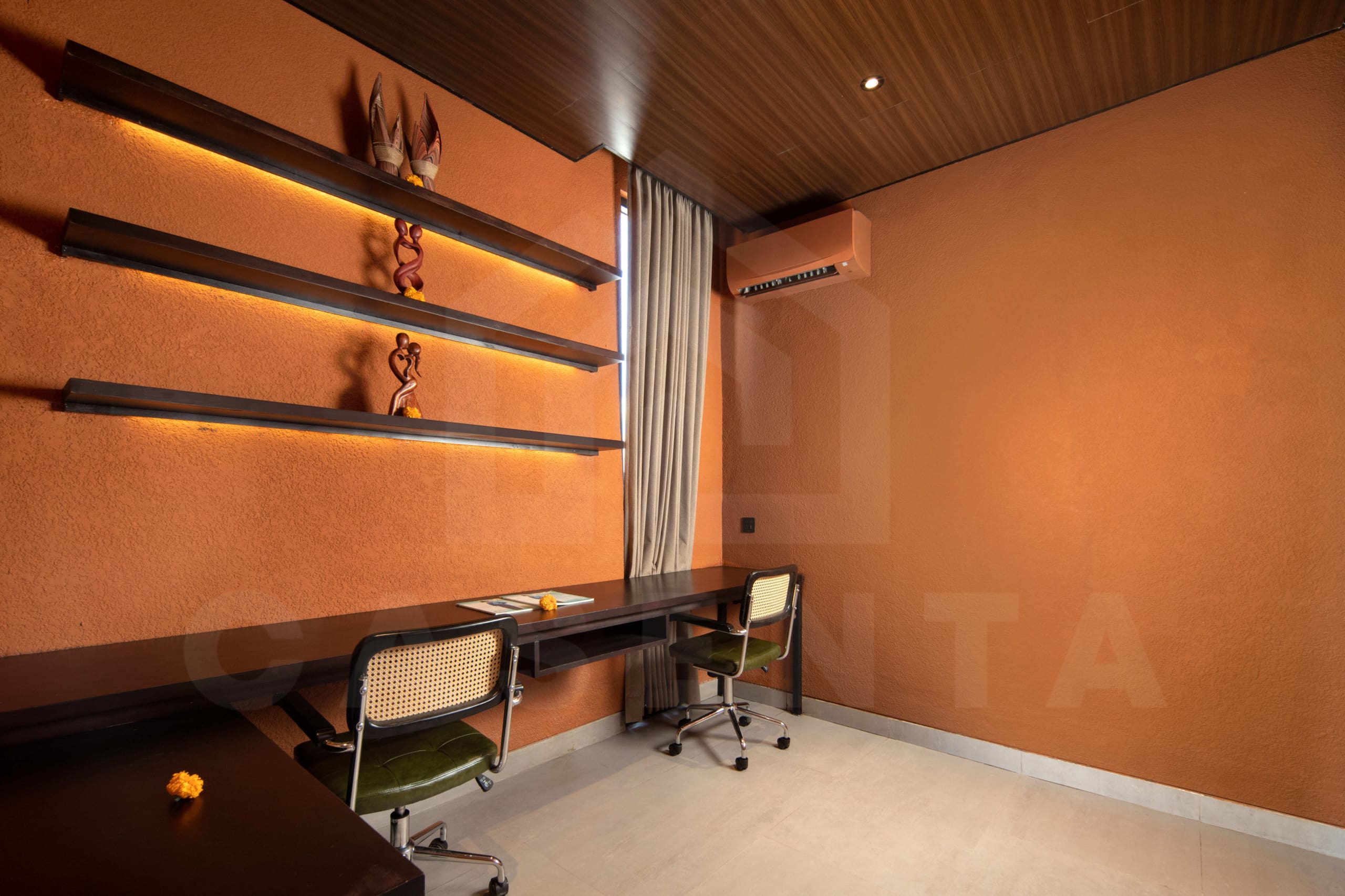 Working space inside 2 bedroom villa close to prime location in canggu