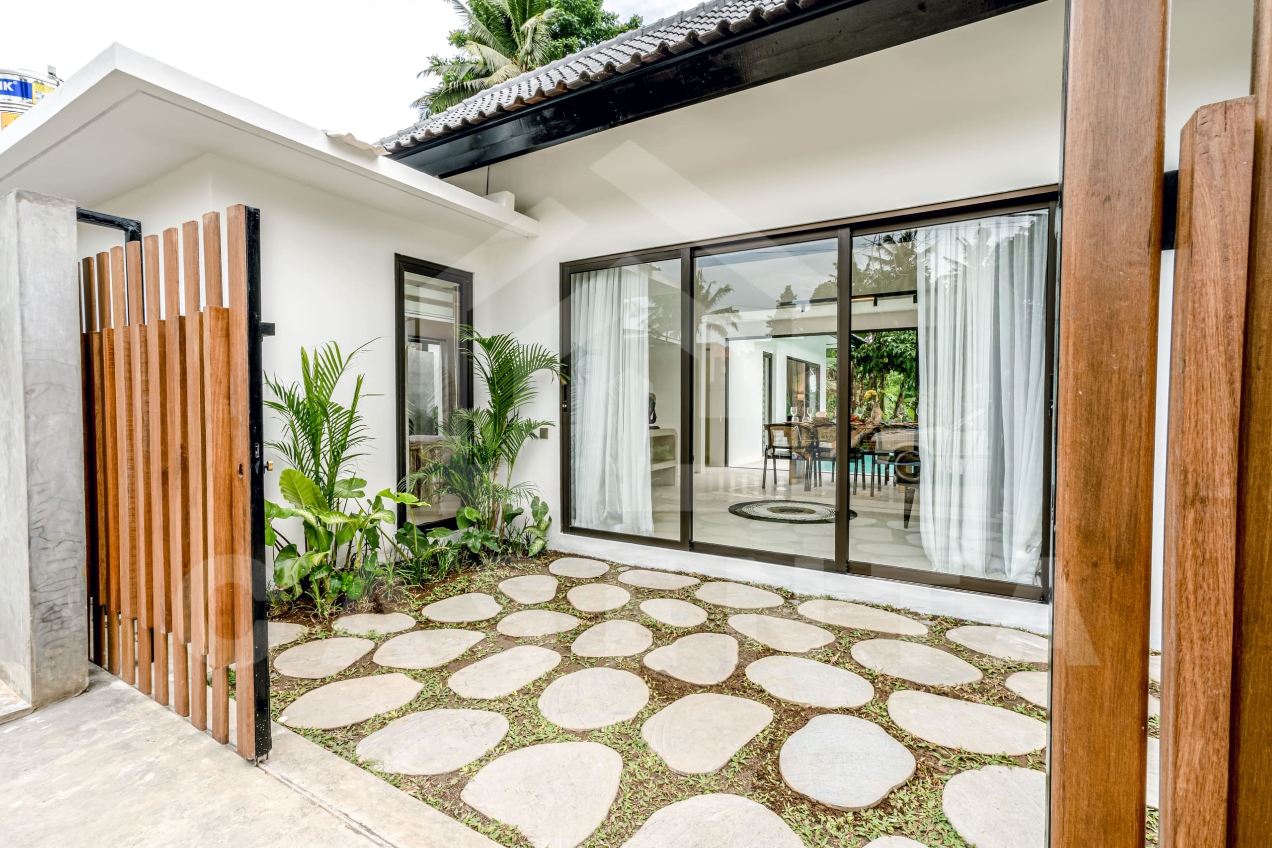 Private parking inside beautiful 2 bedroom villa in Ubud