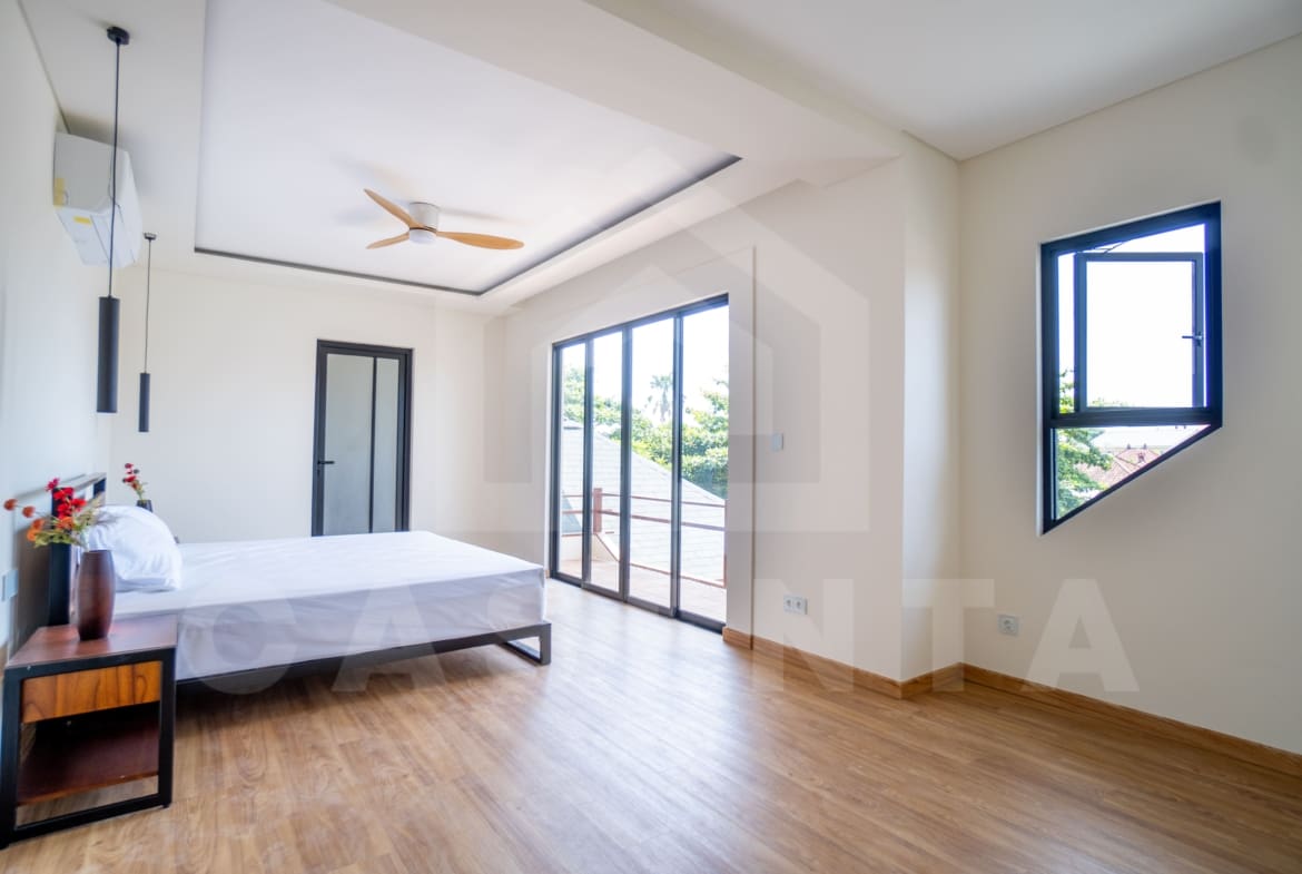 Bedroom inside authentic Japanese villa in Sanur