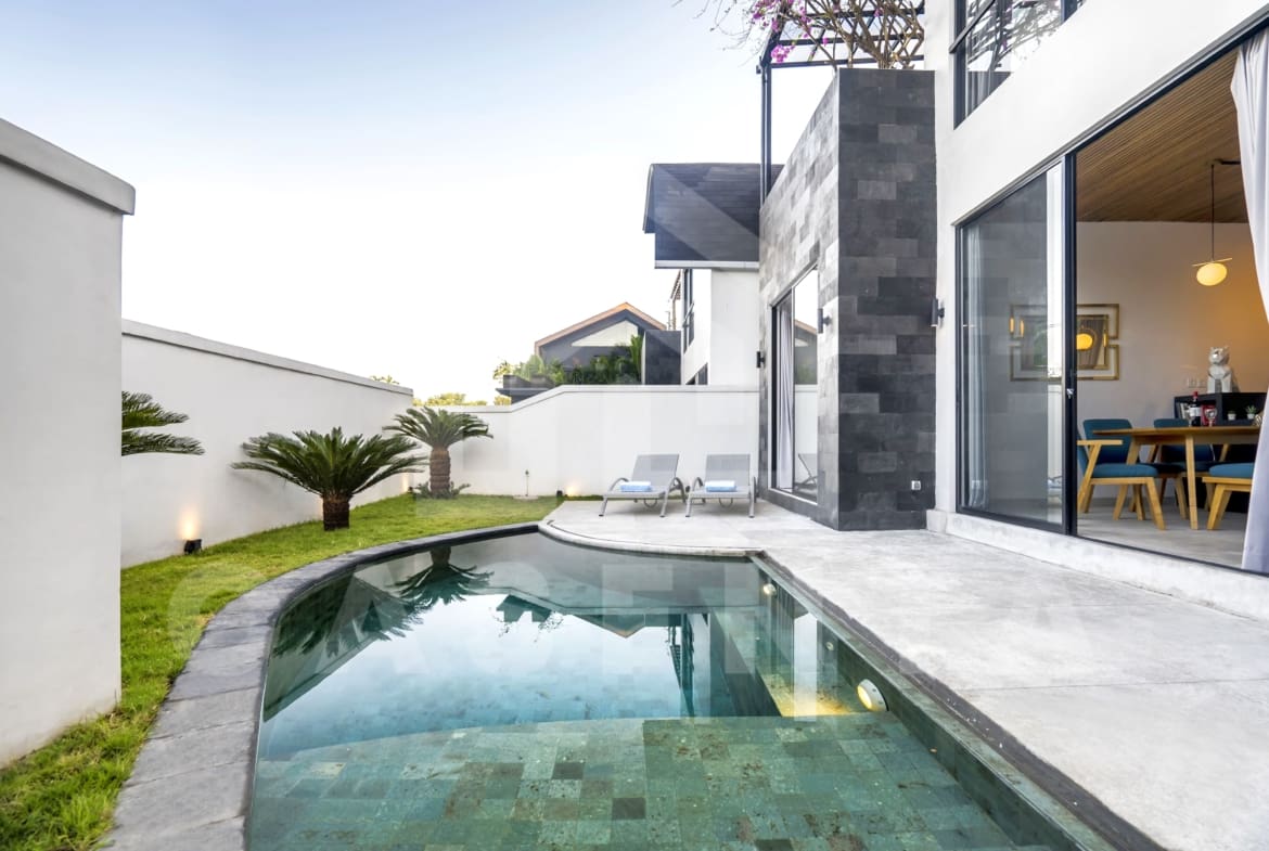 Outdoor area of a stylish 2 bedroom villa in Pererenan