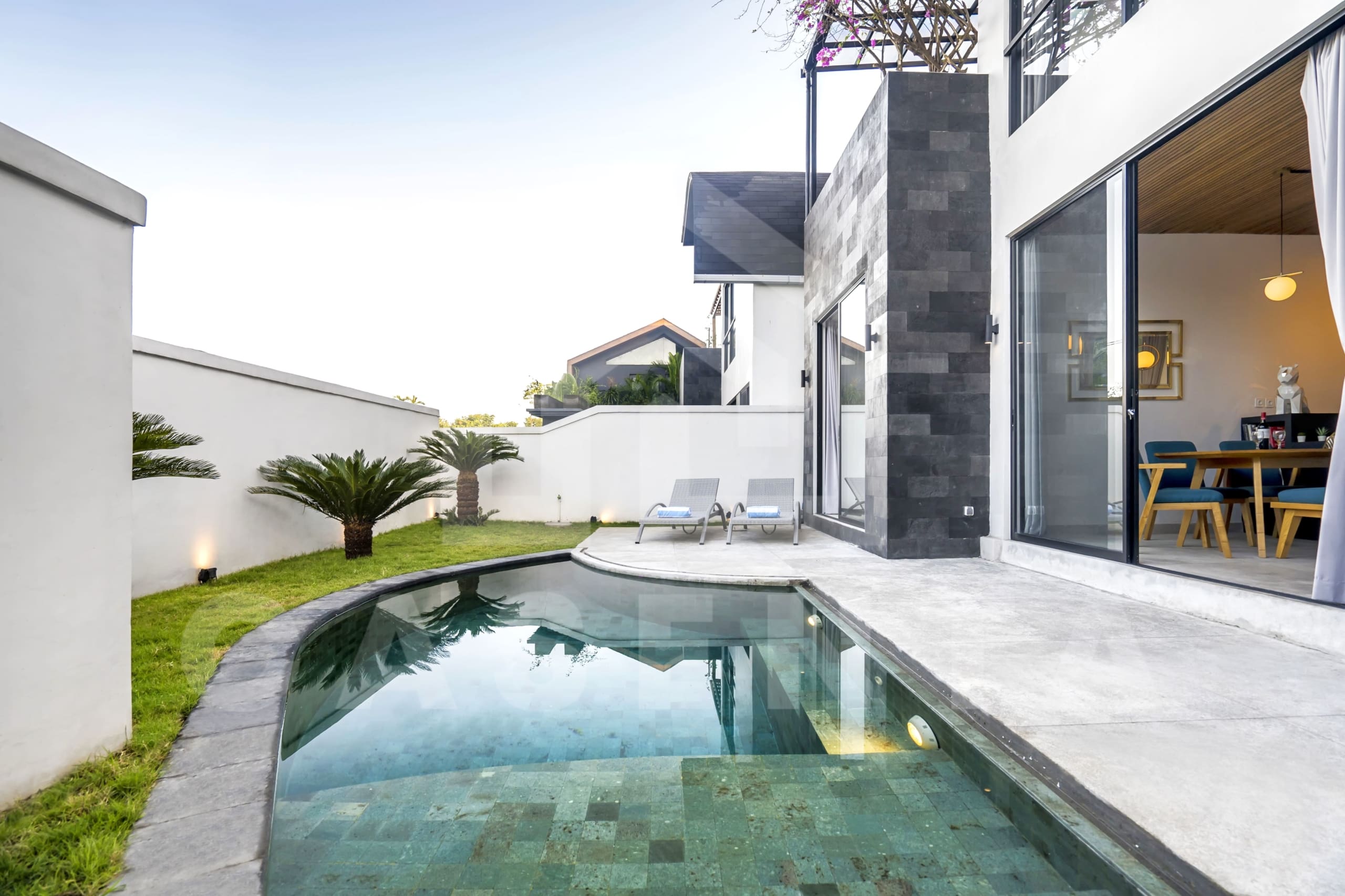 Outdoor area of a stylish 2 bedroom villa in Pererenan