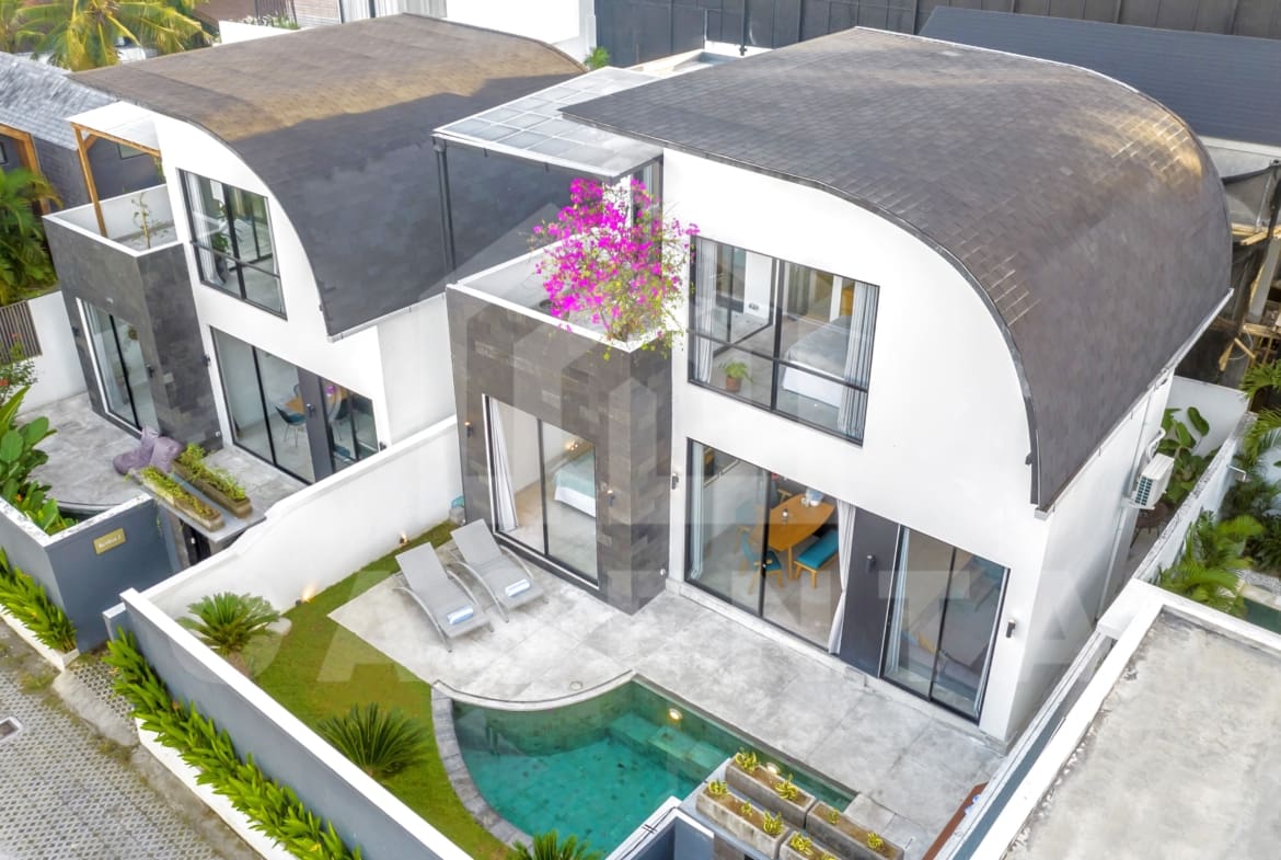 Bird's eye view of a stylish 2 bedroom villa in Pererenan