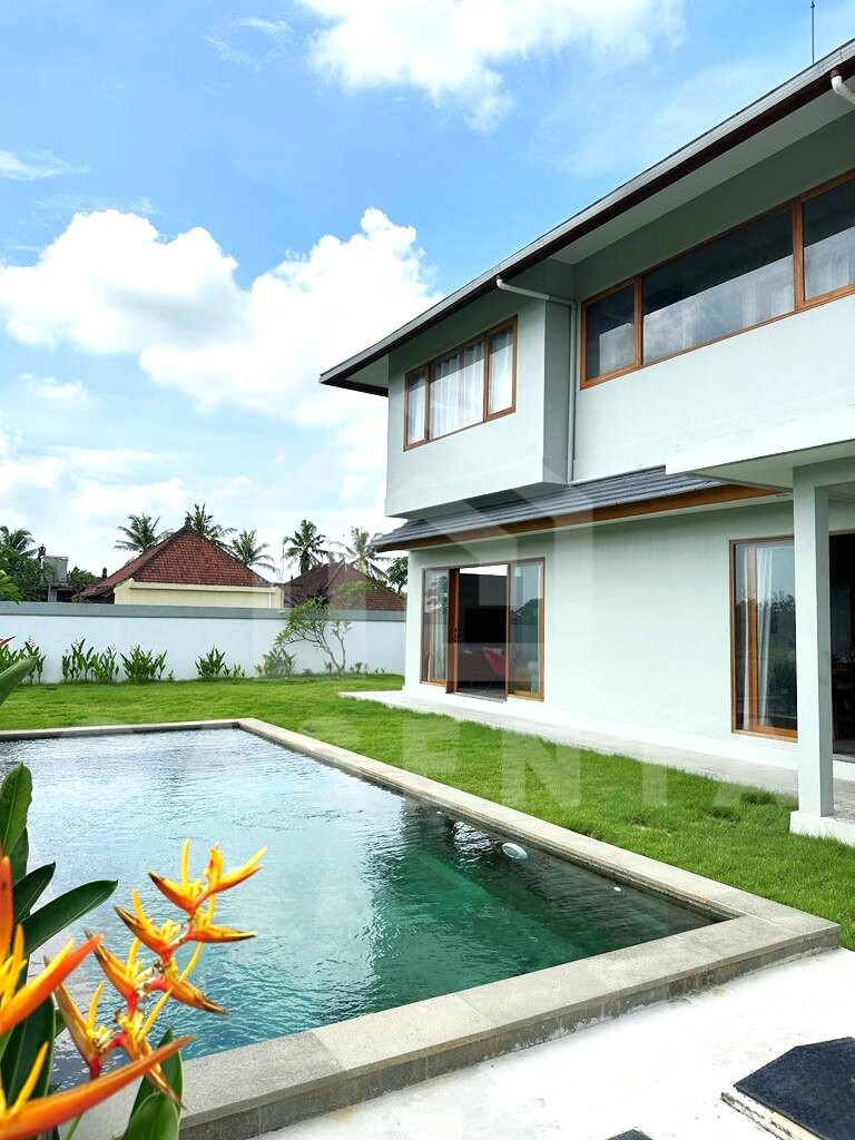 Outdoor area of 3 bedroom family villa in Ubud