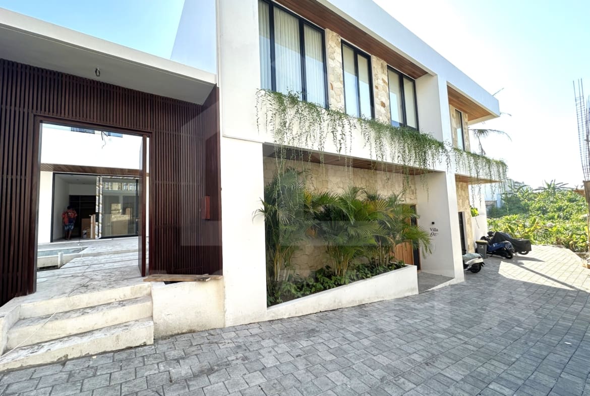 Facade of fabulous villa with great rental potential in Tumbak Bayuh