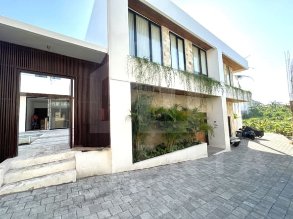 Facade of fabulous villa with great rental potential in Tumbak Bayuh