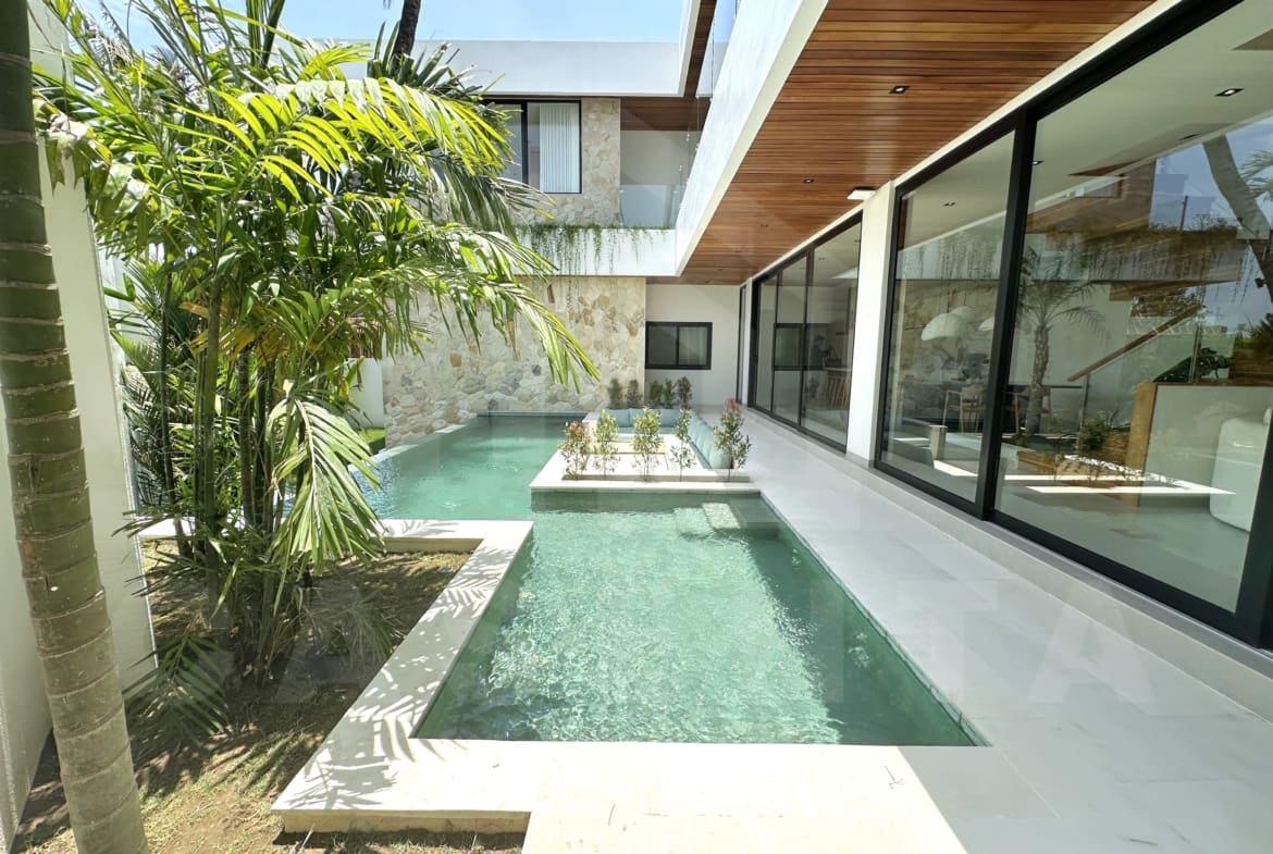 Outdoor area inside fabulous villa with great rental potential in Tumbak Bayuh