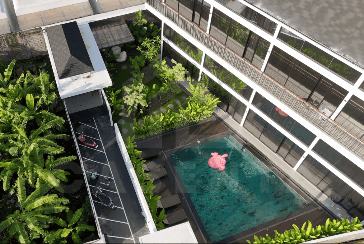 Bird's eye view of stylish apartment in Babakan