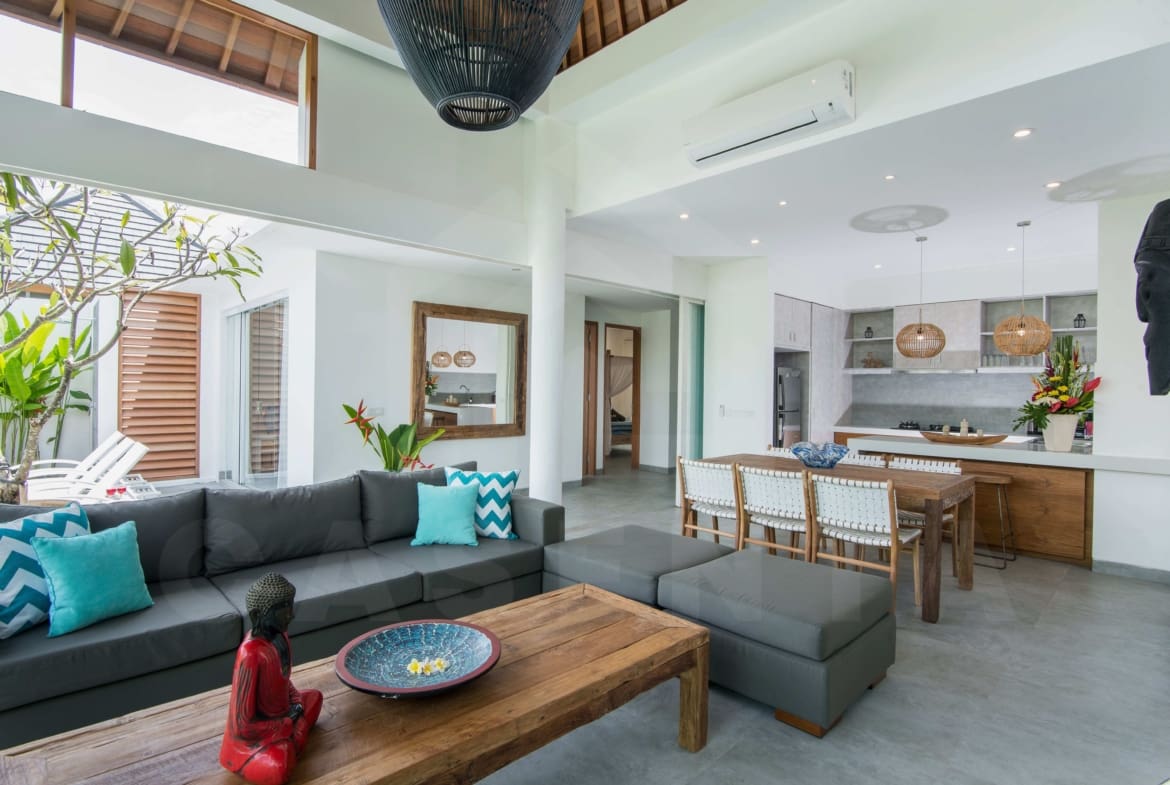 Day-time living area in leasehold villa Berawa Canggu with natural light