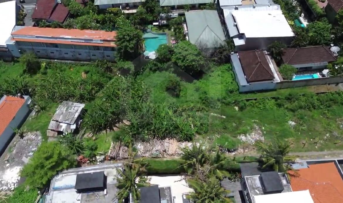 Spacious Umalas leasehold land surrounded by villas