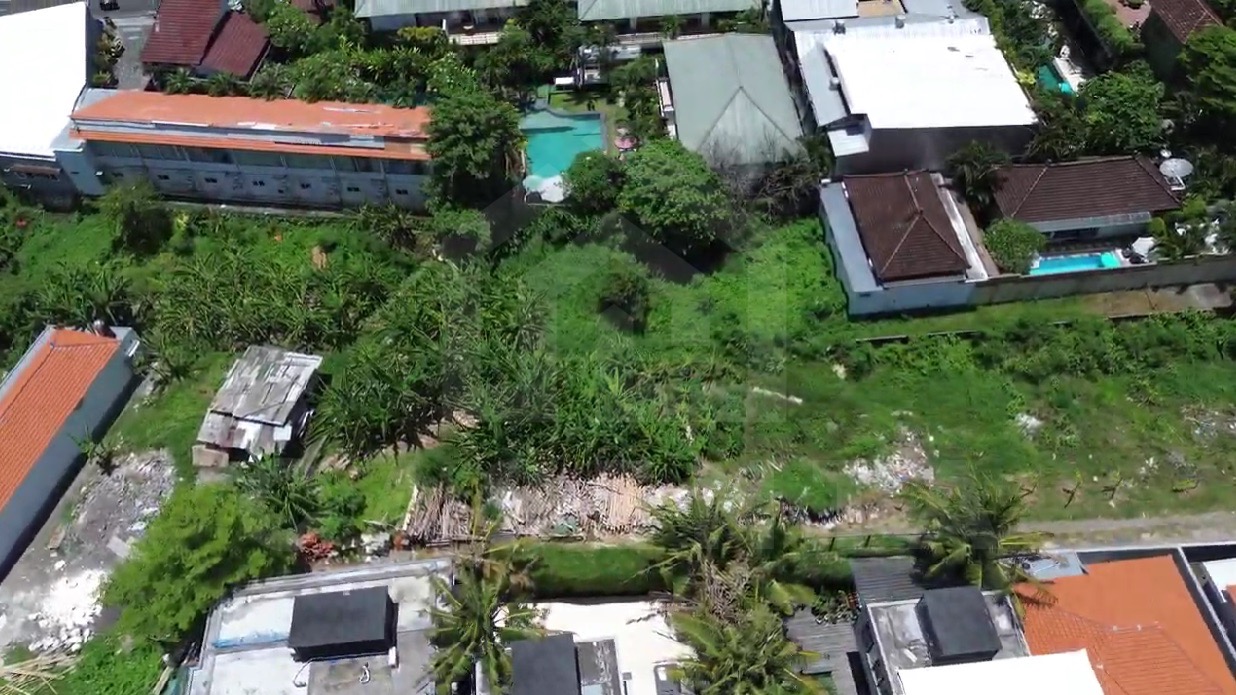 Spacious Umalas leasehold land surrounded by villas