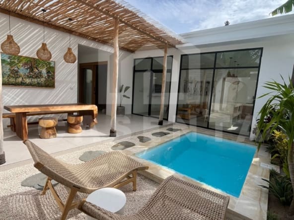 Private pool and garden in modern leasehold villa Tabanan
