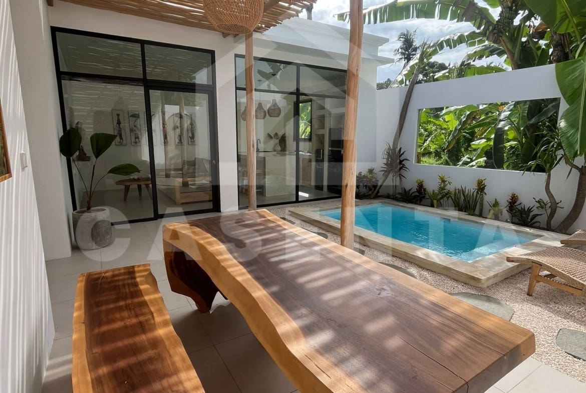 Open dining area in tropical modern villa Tabanan