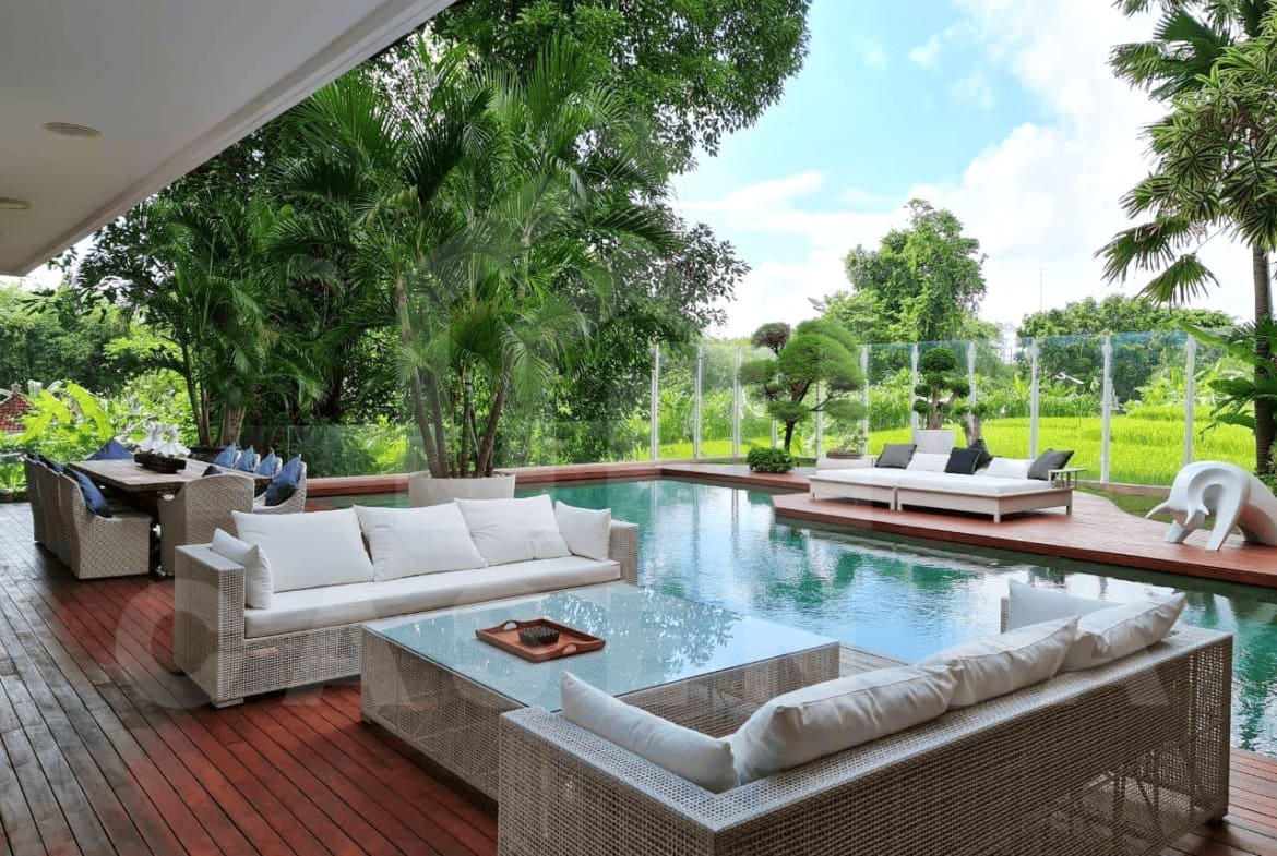 Private pool and garden in a stunning property for sale in Bali