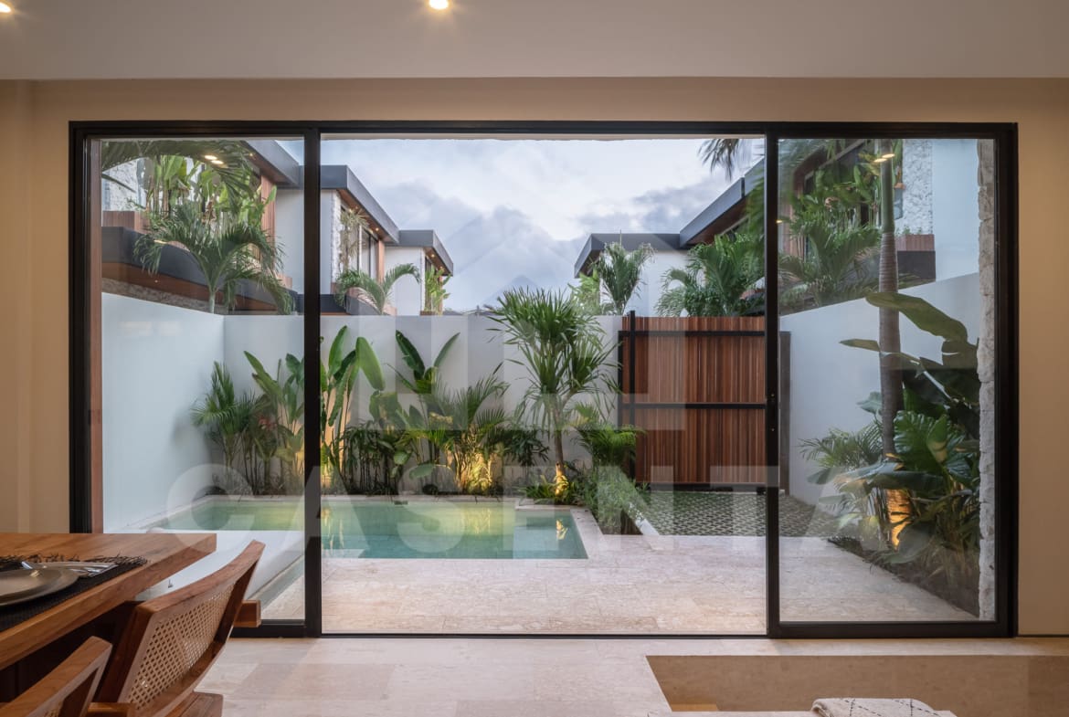 Private pool courtyard of Contemporary Batu Bolong Villa