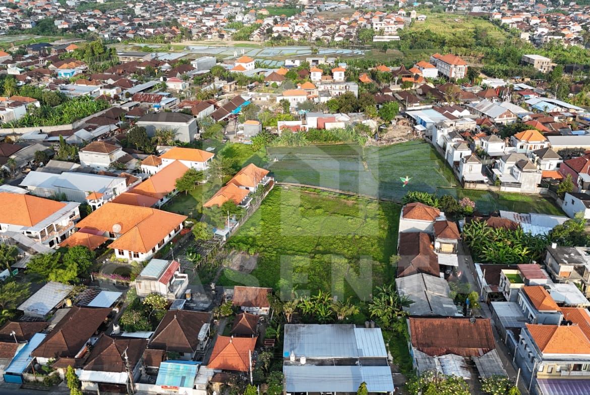 Aerial view of Buduk land 2,000 sqm near Canggu