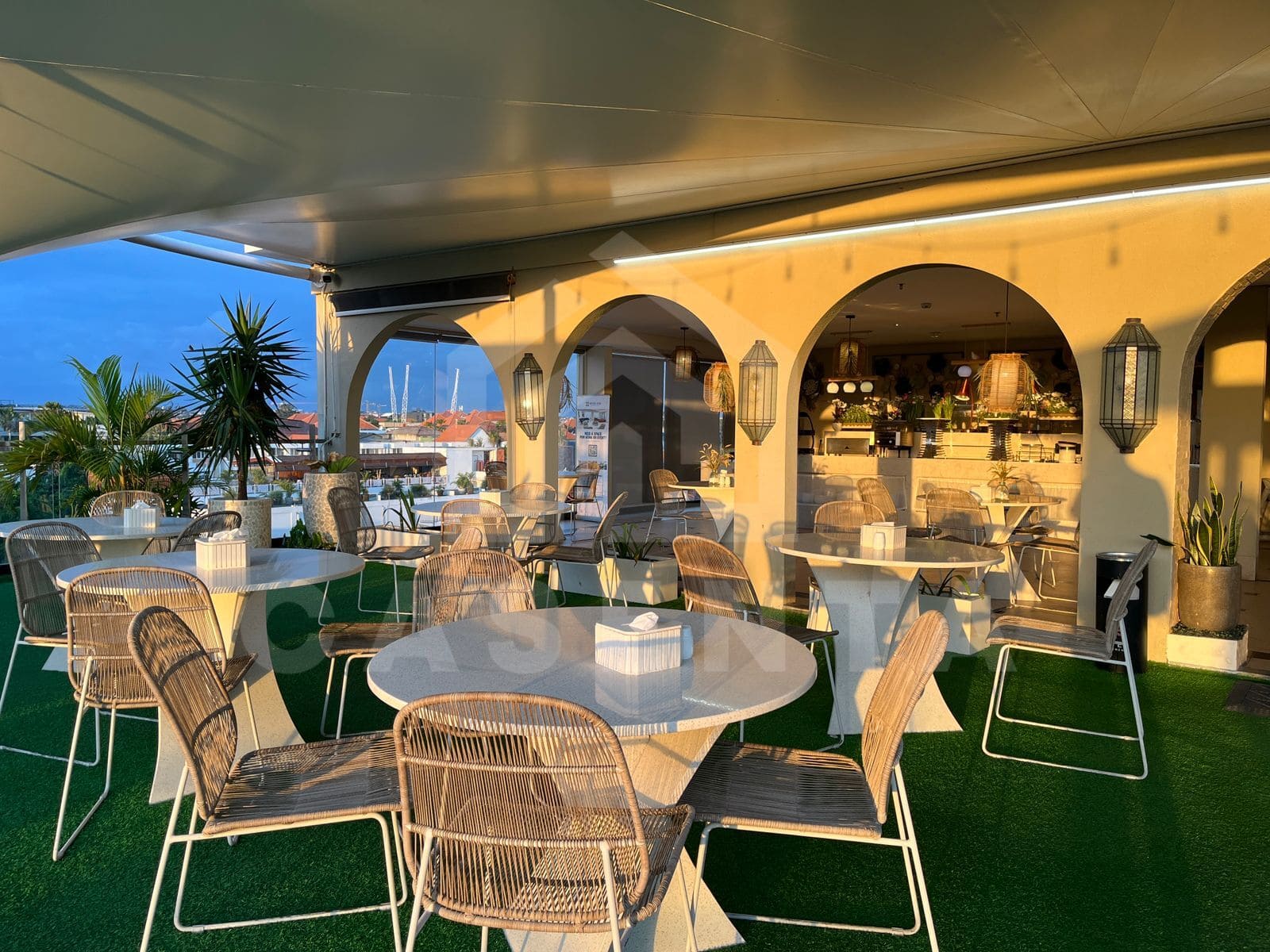 Rooftop restaurant and cafe at Canggu apartment