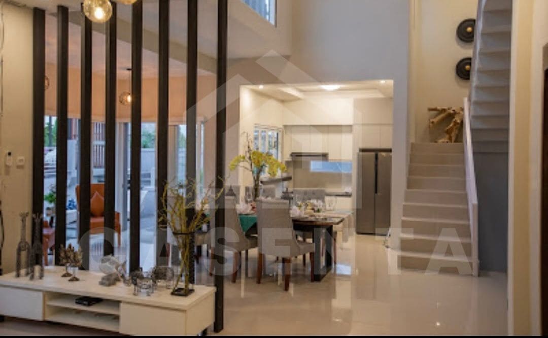modern kitchen and dining area in Ungasan villa fully equipped