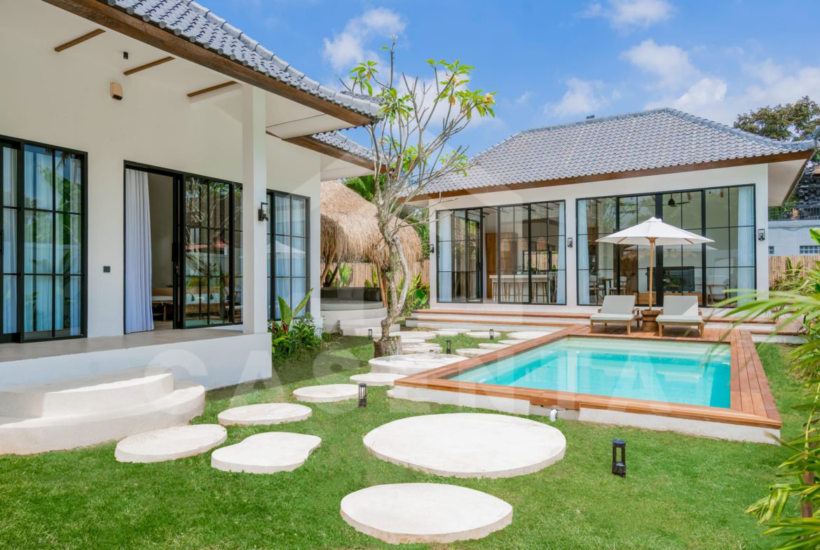 Private pool and garden area of spacious Ubud villa