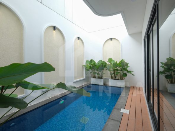 private pool courtyard in Pererenan villa